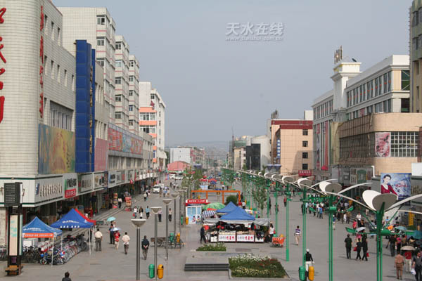 44亿元   麦积区紧紧抓住天水经济建设和城市发展重心东移的机遇,坚持
