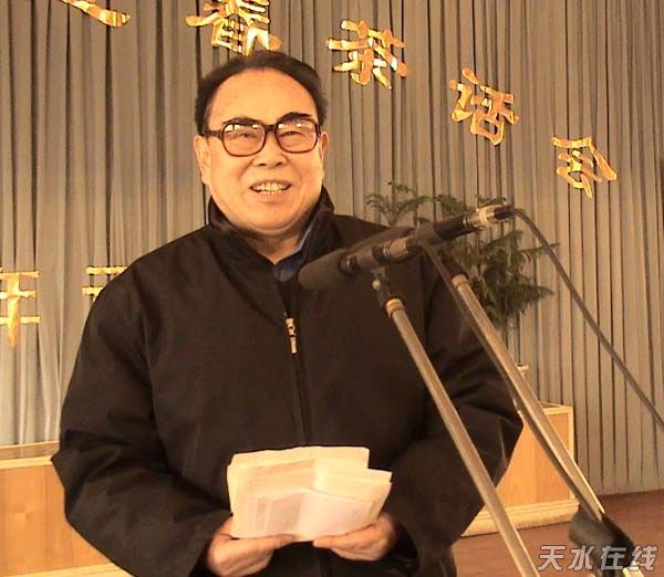 原区委书记谢寿璜讲话.JPG