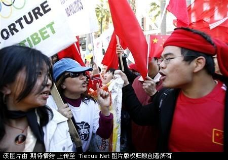 外媒:西方施压激发中国青年爱国情