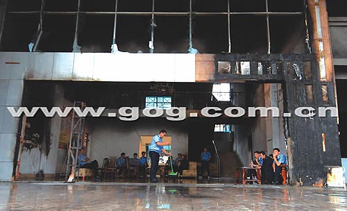 瓮安事件调查:刑事案件如何演变为群体性事件
