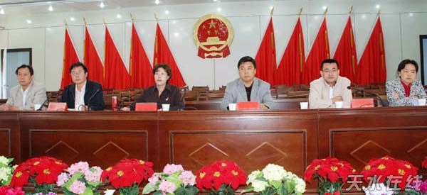 武山全县人口_武山水帘洞图片(2)