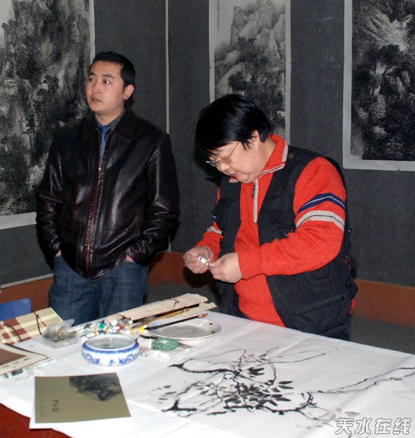 孙远利 王平中国画作品展在天水市群艺馆开展(图)