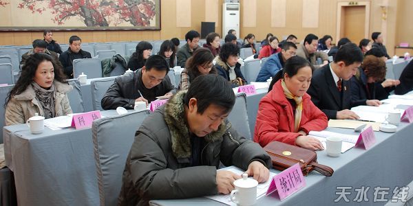 某市有人口100万人_记者直击 2010年国家公务员考试现场