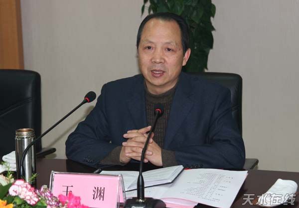 >>正文  着力保障和改善民生   解读 省委党校常务副校长教授王渊