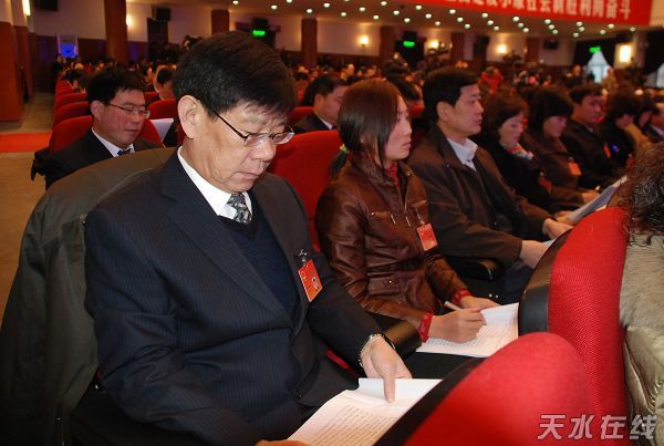 华天老总_厦门华天涉外学院图片(3)