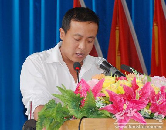（滩歌镇党委书记杜永胜发言）（洛门镇文家寺村党支部书记马新文发言）