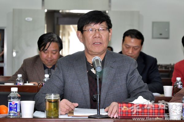 华天集团董事长喻小平_华天董事长