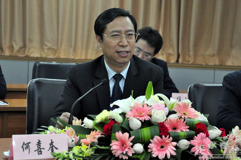 4月7日下午,李文卿走访西部机场集团(组图)