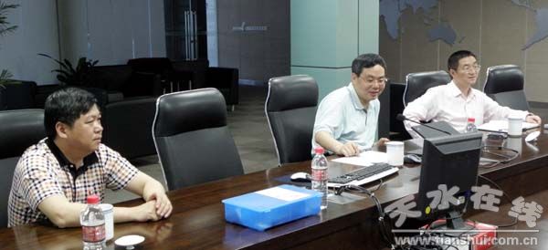 张景辉在杭州士兰微电子有限公司考察洽谈项目