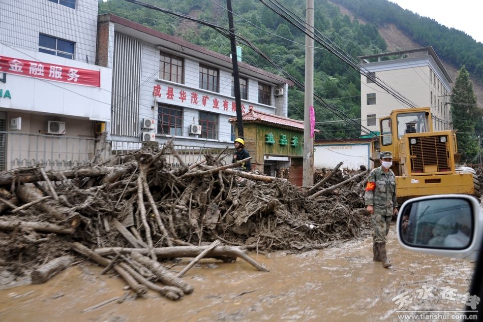 甘肃陇南、天水暴雨造成42人死亡13人失踪(图