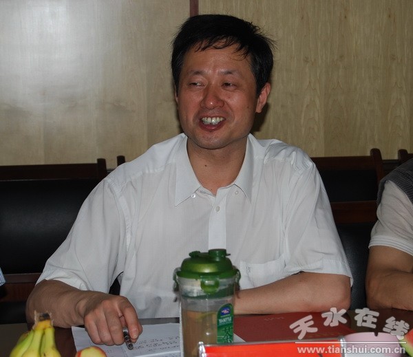 2、常州机电学院曹根基院长交流讲话.JPG