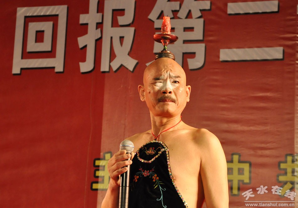 著名秦腔表演艺术家孙存蝶在武山倾情演出(组图)