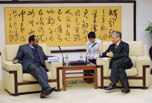 2012��1��31�գ��⽻��������л�����ټ��յ�פ��ʹ����ʱ��������������ˮ���յ���Ŀ����Ϯ��29���з���Ա��ٳ�������������档