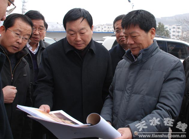 甘肃省交通厅副厅长王繁己在天水检查指导工作