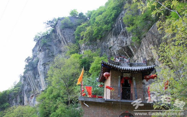 天水旅行社和新闻媒体考察清水县旅游工作(组图)