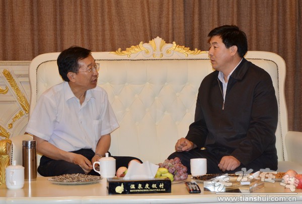 座谈交流.jpg