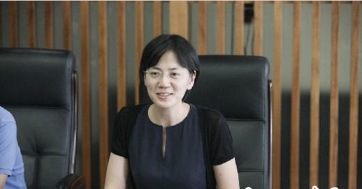 原央视<em>主持人沈冰</em>现身 任中央政法委副厅级干