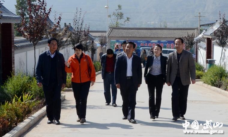 武山县人口多少_武山县水帘洞图片(3)
