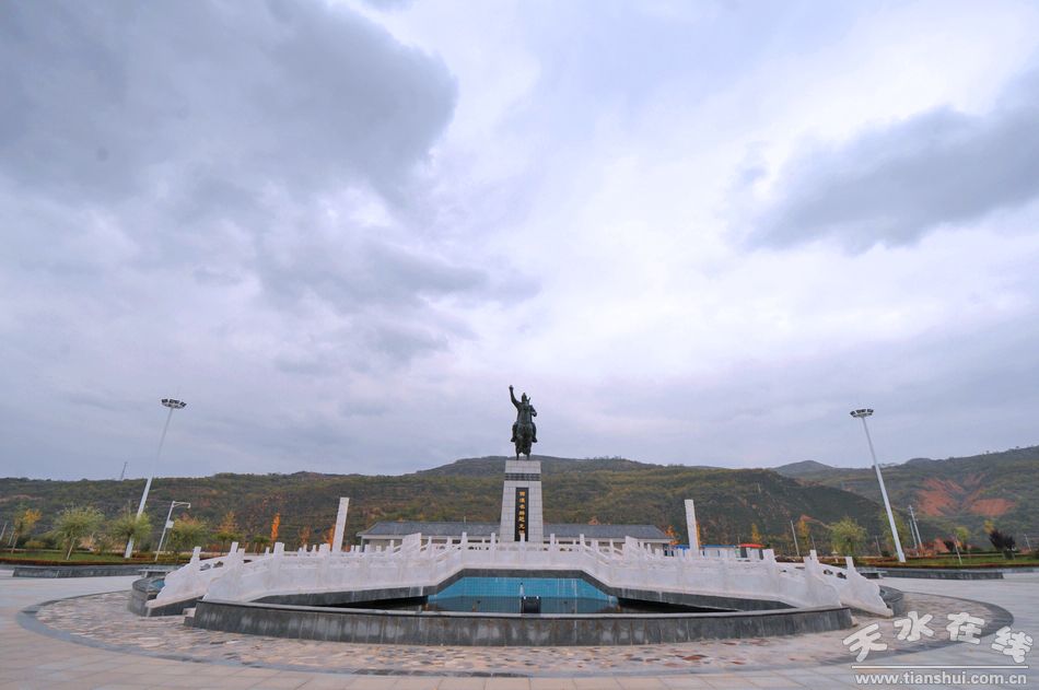 (清水县充国广场)