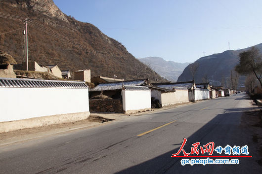 ���������컢���綫�Ŵ壬һ���Ѿ���ˢ���ġ�����ǽ�������������� ���� ���� ���� �㣩