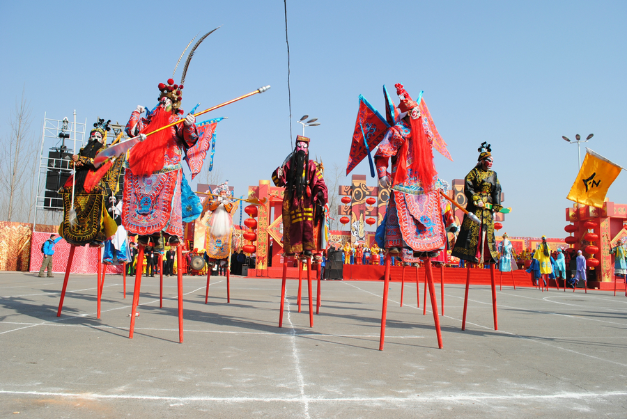 张家川应邀参加在陇县举行的中国首届社火艺术