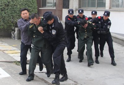 假军官团伙携“中央密令”山东“劫狱” 15人被拘