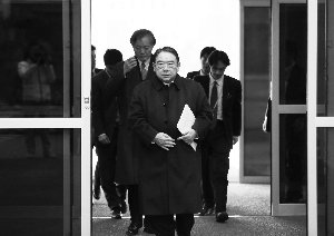 外交部发言人:安倍应去南京大屠杀纪念馆