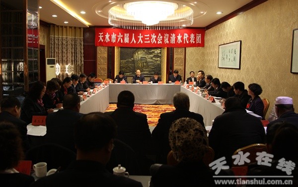 1228上午会议.JPG