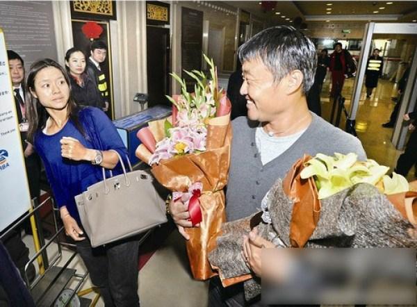 李娜首谈回乡不露笑脸争议:不喜欢锦上添花的人