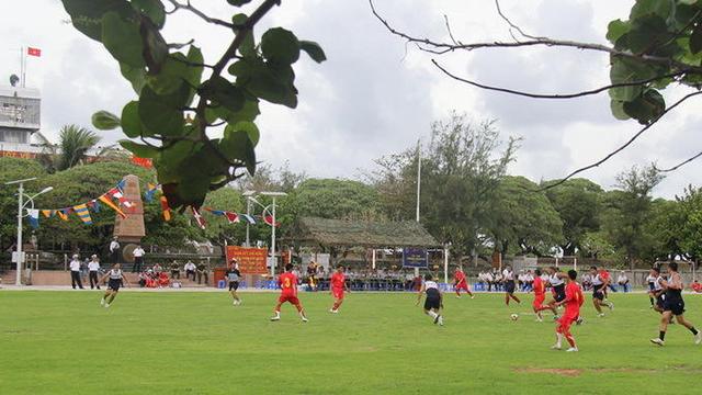 中方:菲越军队南子岛举行体育比赛系拙劣闹剧