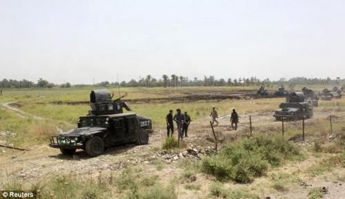 伊夺回萨达姆出生地 库尔德女兵将战伊斯兰国