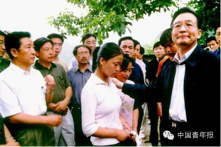 【揭秘】怎样给领导拍出高大上的照片
