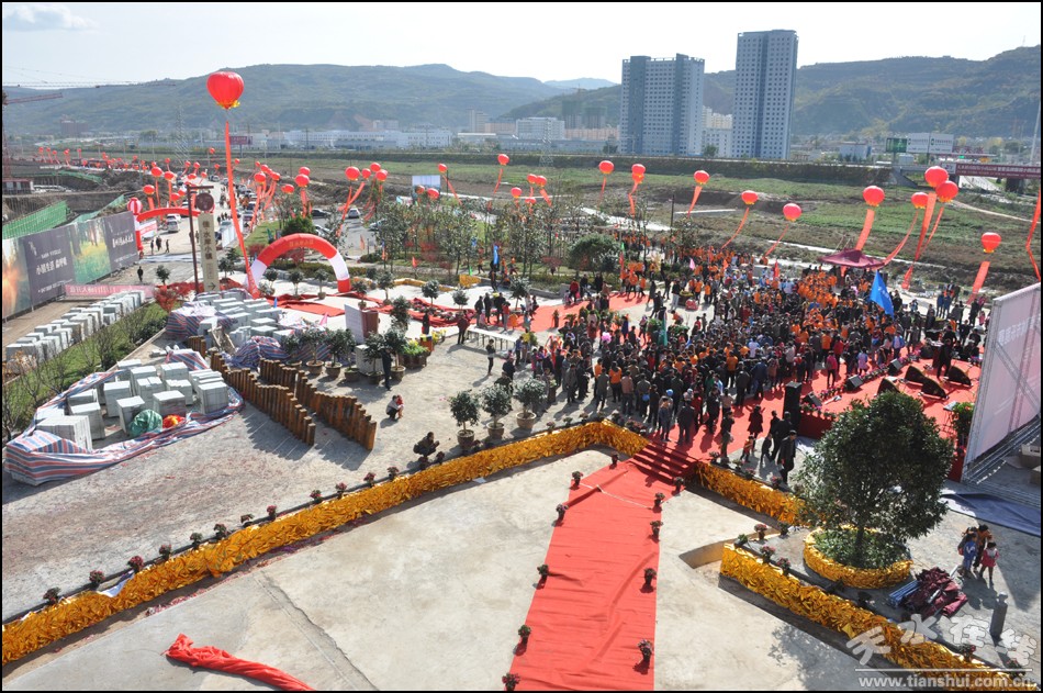 佳·水岸小镇2015欢乐天水冰雪节