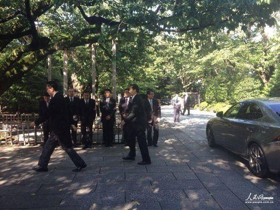 两名日本内阁成员于日本战败日参拜靖国神社
