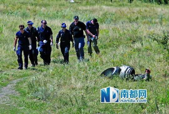 澳大利亚外长:马航MH17坠机现场仍有80具遗体