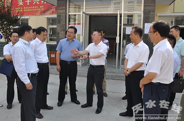 王锐在麦积区调研:推动基层党组织建设上水平(图)