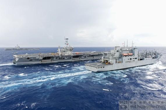 原文配图:美军双航母横穿大西洋壮观场面。