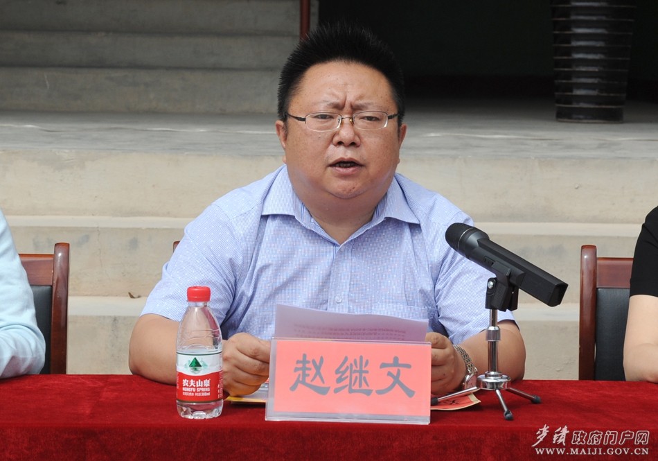 DYH_2681.JPG DYH_2681.JPG