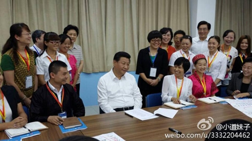 �����ǵ�30����ʦ�ڡ��������磬ϰ��ƽ������ʦ����ѧ������ʦ��ͬѧ�ǡ�
