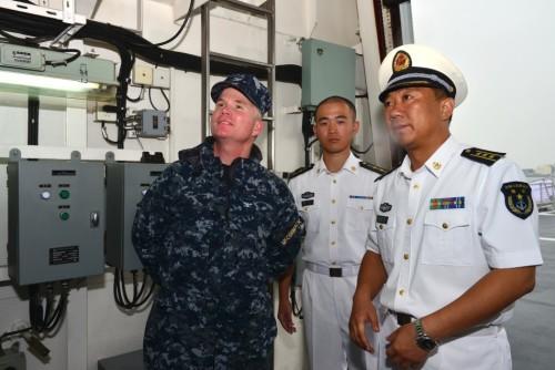国防部:中美签署两个互信机制管控危机预防风险