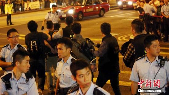 ��۾����в�229�����ǷǷ������� 53�˱�����