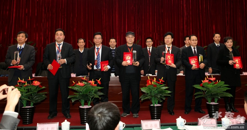 甘肃金山集团董事长_甘肃泰金山殡仪馆(3)