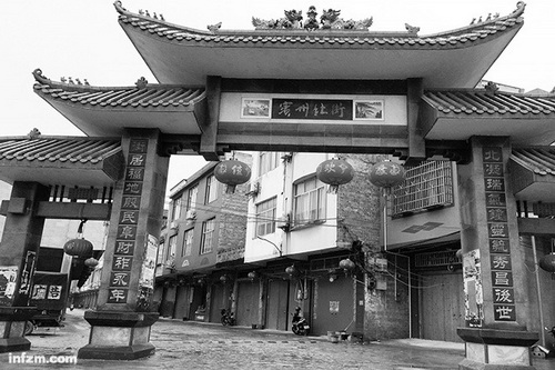 继廖寨之后,宾阳县石村成为当地QQ诈骗产业的后起之秀。 (南方周末记者黄金萍/图)