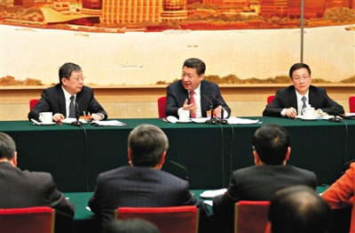 3月5日,中共中央总书记、国家主席、中央军委主席习近平参加十二届全国人大三次会议上海代表团的审议。 新华社记者 黄敬文 摄