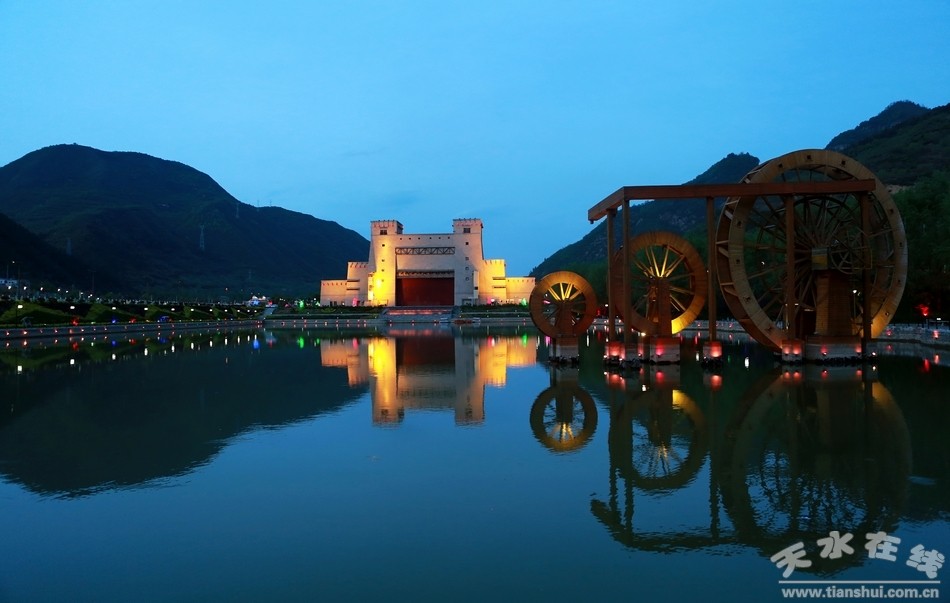 (凤县古羌文化旅游产业示范园演艺中心)