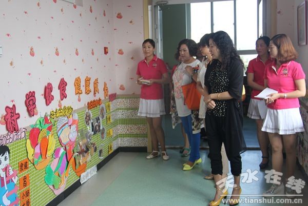 清水县第二幼儿园顺利接受省级示范园评估验收