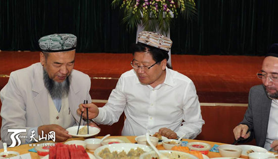�Ŵ����������˹��Ⱥ�ڹ�����ի��