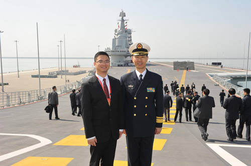 辽宁舰首任司令王海获重用 升海军副司令(图)
