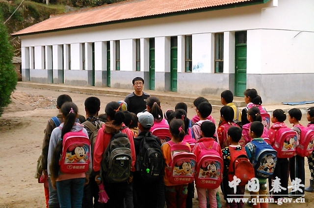 【教师风采】记秦安县王铺乡曹湾小学教师张建