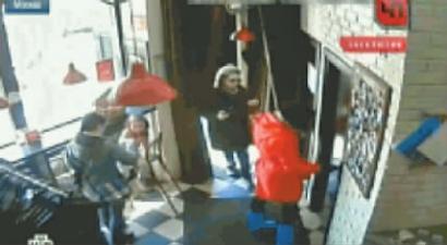 ����˹����ͷ���������װ���� ����˲���Ů��